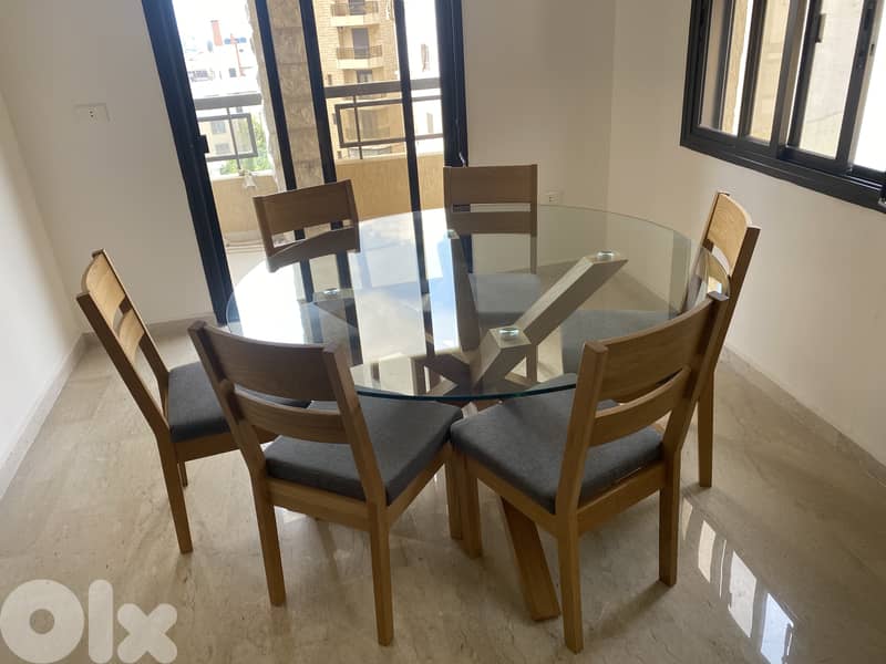 New Dinning Table + Chairs 1