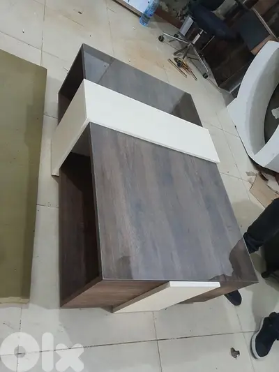 طاولة نص جديدة من المعمل بافضل الاسعار