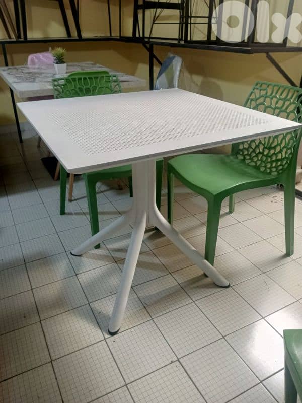 kitchen table 1