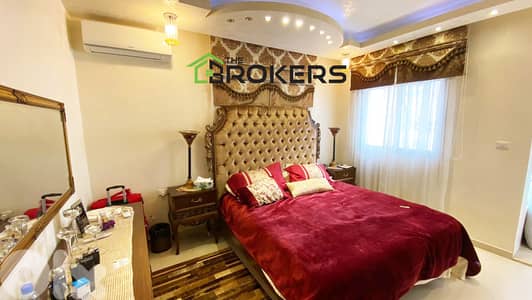 Apartment for Sale in Mar Elias شقة للبيع في مار الياس