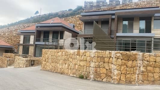 Town house with garden in Daychounieh