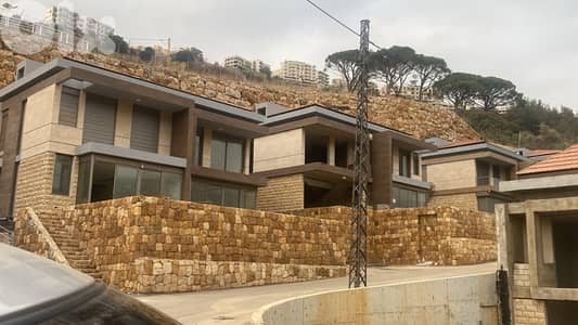 Town house with garden in Daychounieh