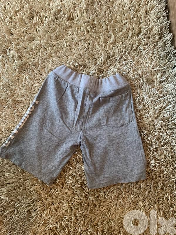 LONSDALE. Short 1