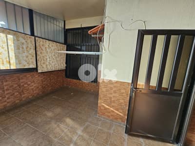 RWB417EA - Apartment for sale in Bouar on the sea side