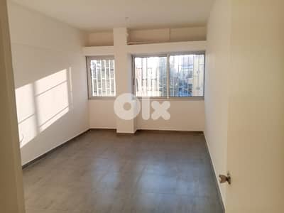 Offices For Rent In  Medawar ( high way ) مكاتب للاجار في المدور