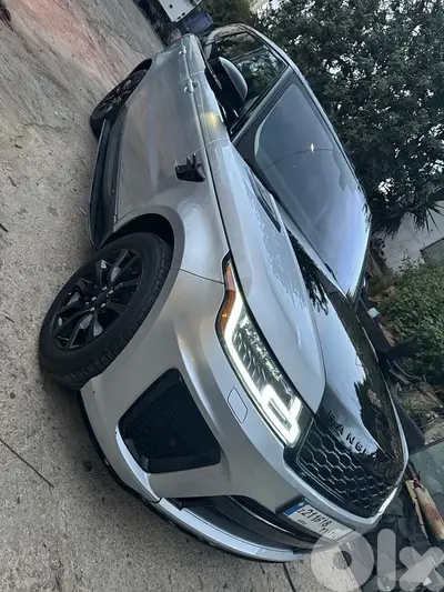 Range Rover v8 facelift SVR 2020
