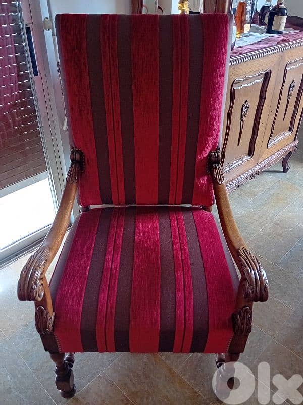 Vintage Armchair & table 1