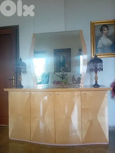 sideboard with mirror Italy