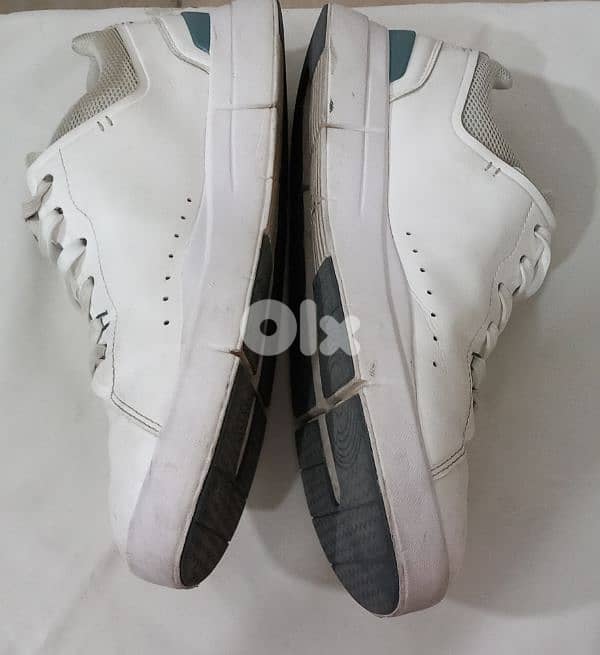 on cloud shoes 1