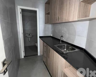 100 sqm Office/Clinic – Open Space  | Near Hotel Dieu REF#DT125035
