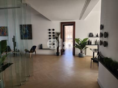 HIGH-END APT IN DOWNTOWN / SEA VIEW (350 SQ) 3 MASTER BEDS , (BT-1204)
