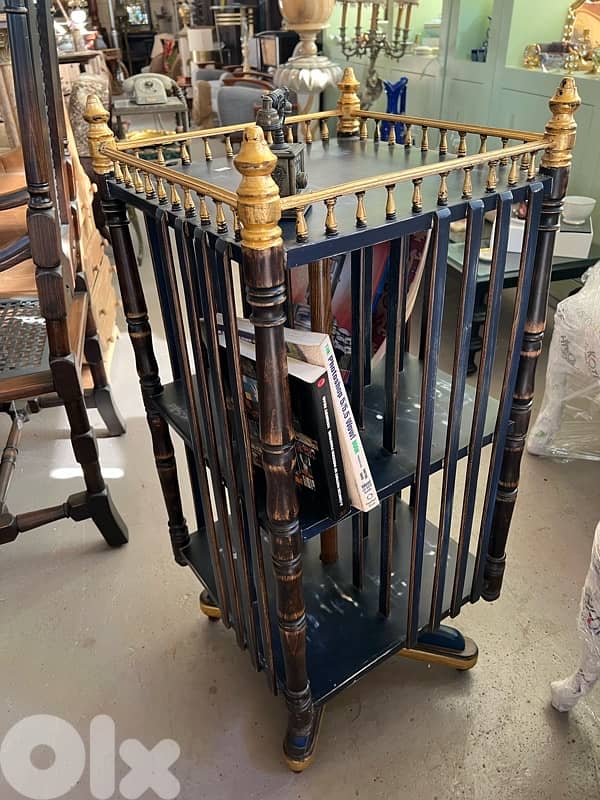 book stand vintage 3