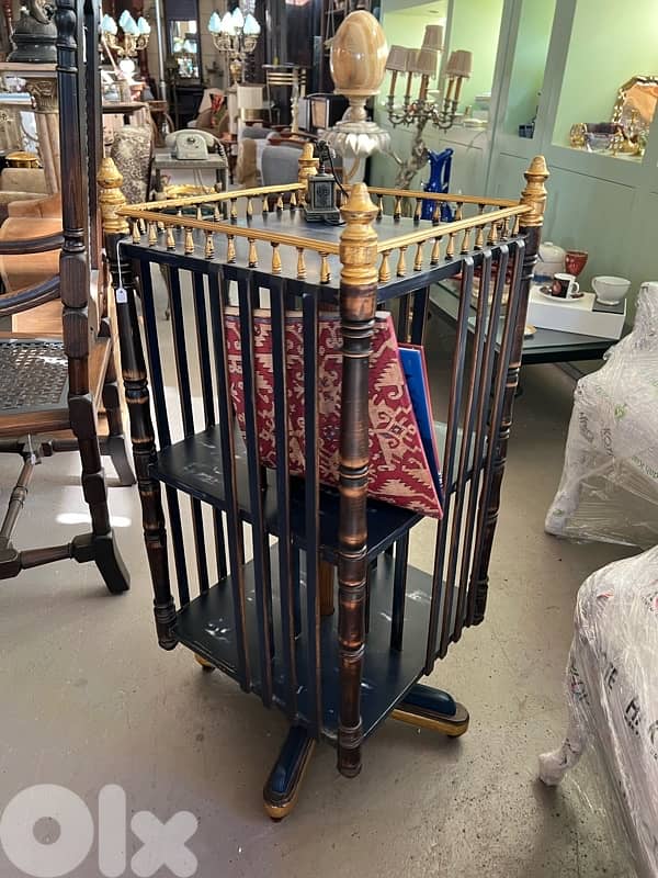 book stand vintage 5