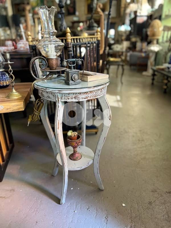 vintage table 7