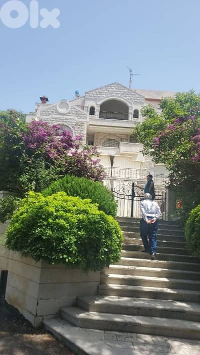 villa For sale in cornet chehwen فيلا للبيع في قرنة شهوان