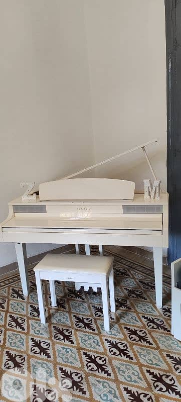 YAMAHA GRAND PIANO 0