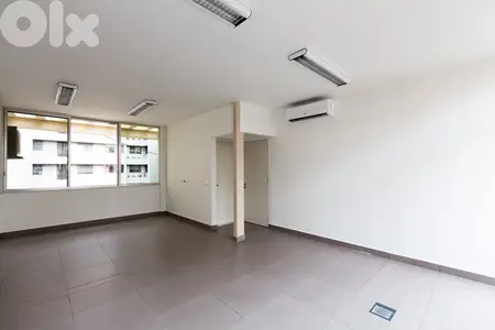 200 SQM Office for Rent in Hamra مكتب للإيجار في الحمرا 200 متر