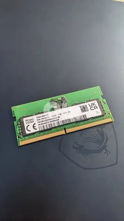 Pulled Out laptop RAM DDR5 5600 8GB SK Hynix