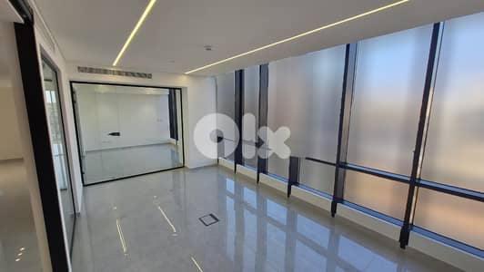 High-end Office for Rent -Mirna el Chalouhi مكتب فاخر للإيجار - ميرنا