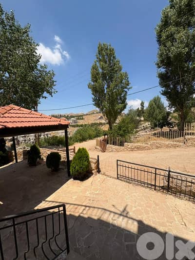 Compound for sale in Laklouk - مجمع للبيع في اللقلوق
