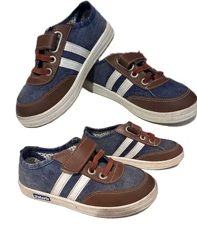 casual shoes