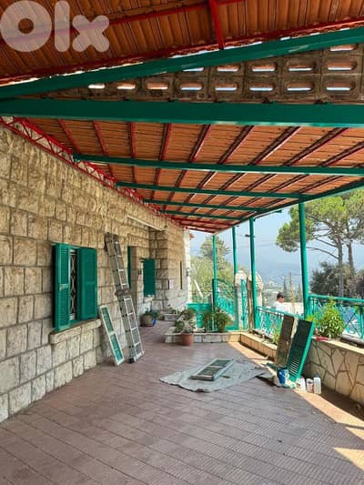 villa For sale in ajaltoun فيلا للبيع في عجلتون