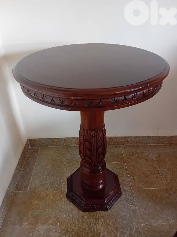 Corner Table 0