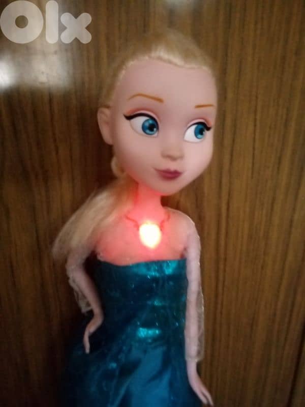 Queen Elsa Lighting Heart Frozen Disney XL 58cm Still good doll=15$ 1