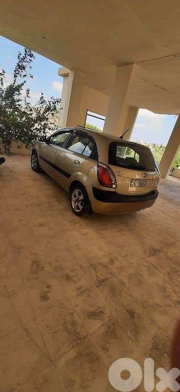 كيا ريو 2006