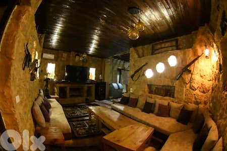 furnished villa in Fatqa with landالفيلا في فتقا