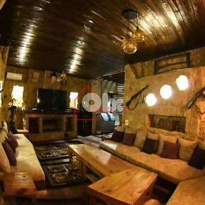 furnished villa in Fatqa with landالفيلا في فتقا