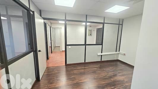 AH-HKL-417 Office 100 m2 for Rent | Hamra – Prime Location