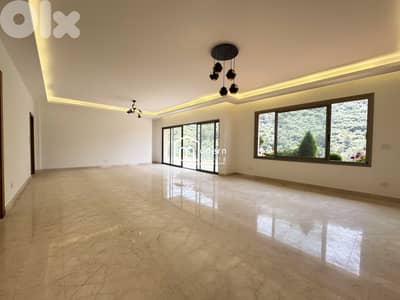 225 Sqm - Apartment with Terrace For Rent in Biyada