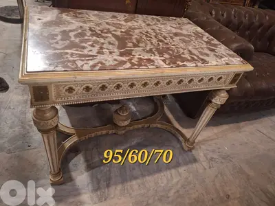 طاولة فرنسية مميزة لويساز انتيك وجه رخام رائع جدا