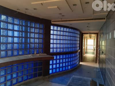 Spacious offices for rent in Achrafieh مكتب للايجار في الاشرفية