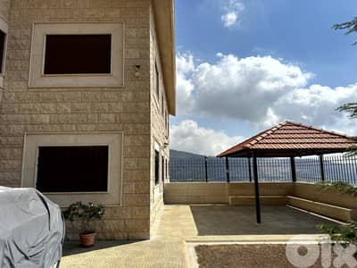 RWK110DZ - Villa For Sale In Faraya - فيلا للبيع في فاريا