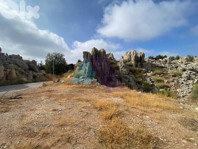 3600m2 Land+Mountain View-Prime Location-4sale in Faqra - أرض في فقرا