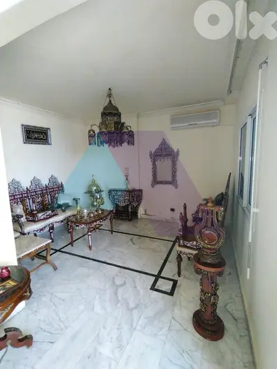 250 m2 apartment+sea/city view-Prime Location 4sale in Zkak el blat