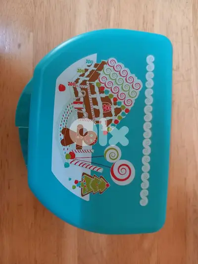Lunch Box ماركة tupperware