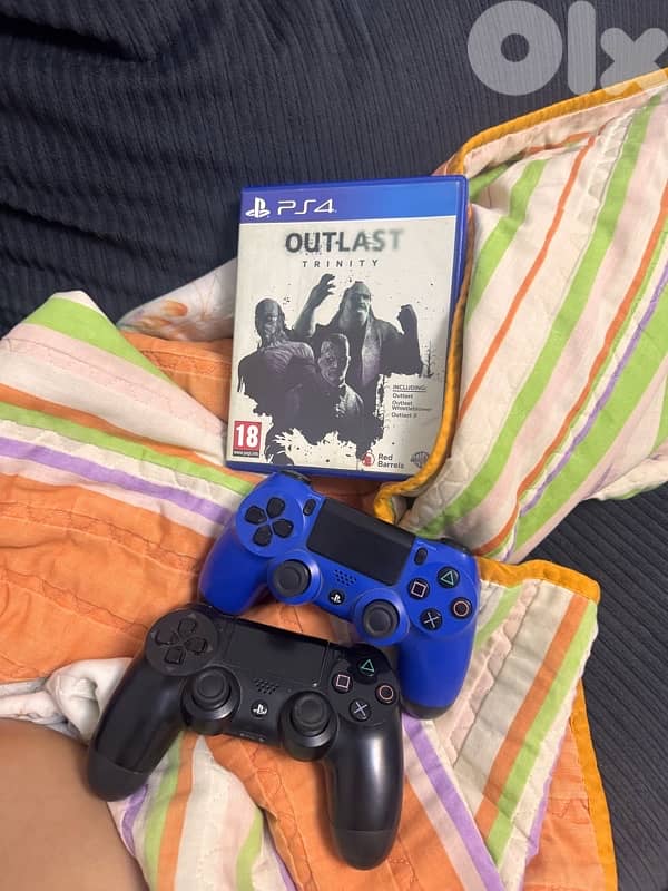 ps4 consoles + outlast trinity 0