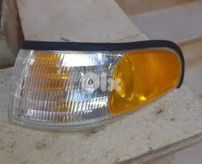 FORD MUSTANG 1995  FRONT LEFT SIGNAL TAIL LAMP
