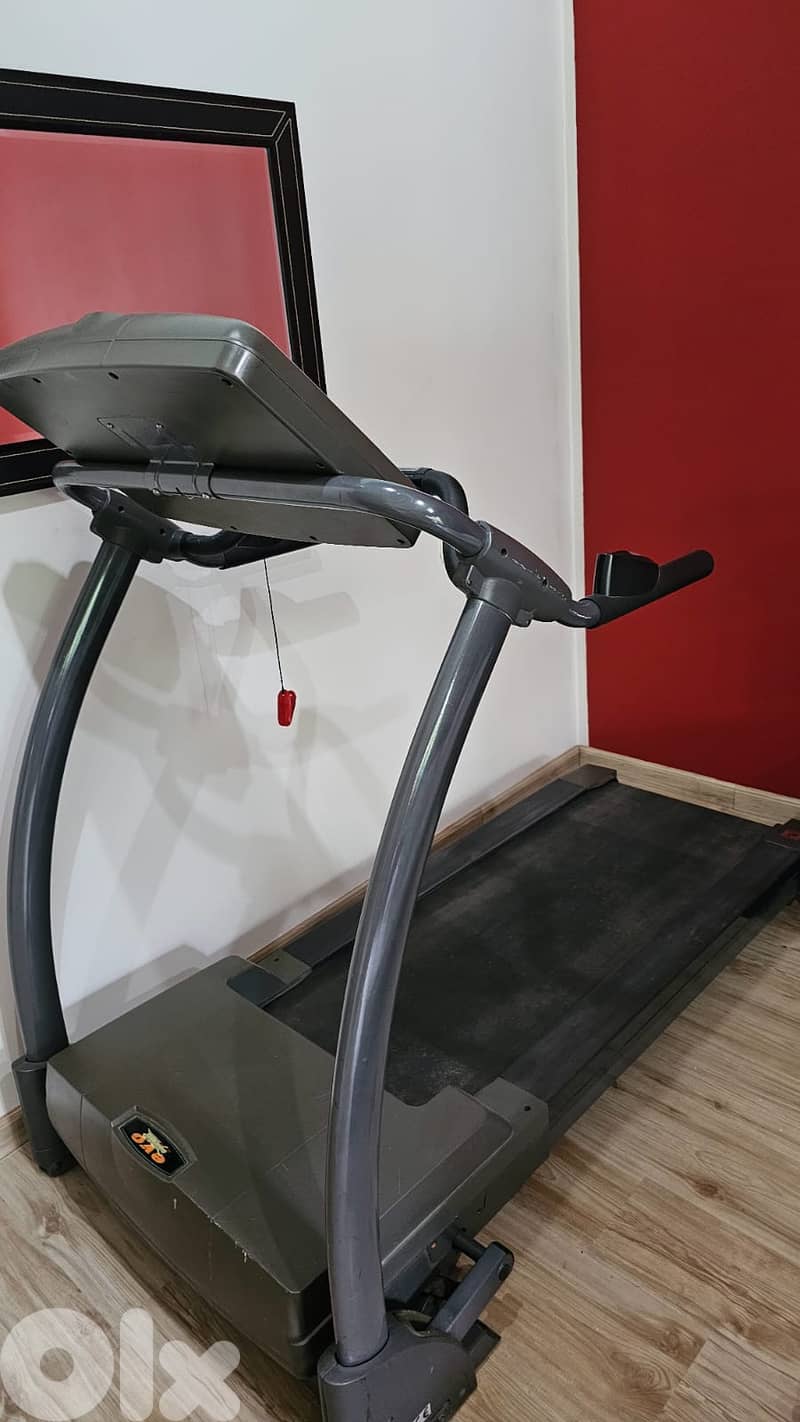 Evo Fx230 gym treadmill 3