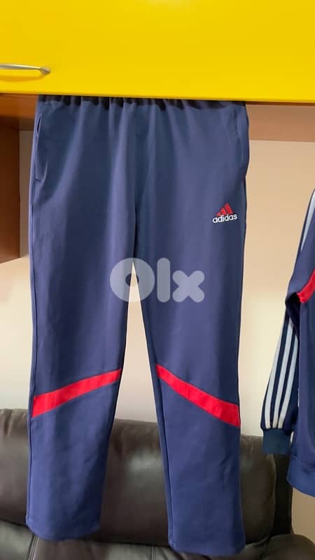 Adidas full set size XL jacket, and pants 2