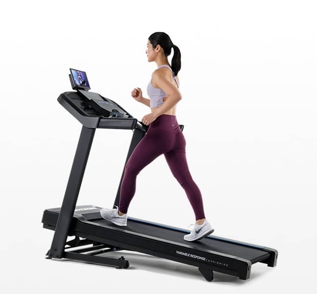 Horizon 5.0 AT Treadmill – Made in USA 8