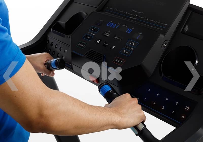 Horizon 5.0 AT Treadmill – Made in USA 9