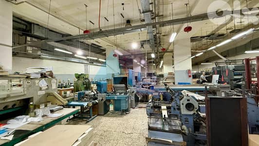 1550 m2 warehouse with Prime Location 4rent in Rawche-مستودع في الروشة