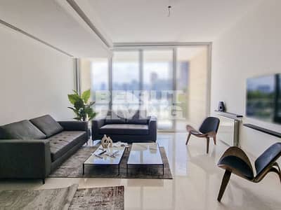High End Flat | Great Area | 3 Parkings | 4 Balc.