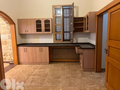 L18994 - Exclusive! Spacious Villa For Sale in Souq El Gharb, Aley