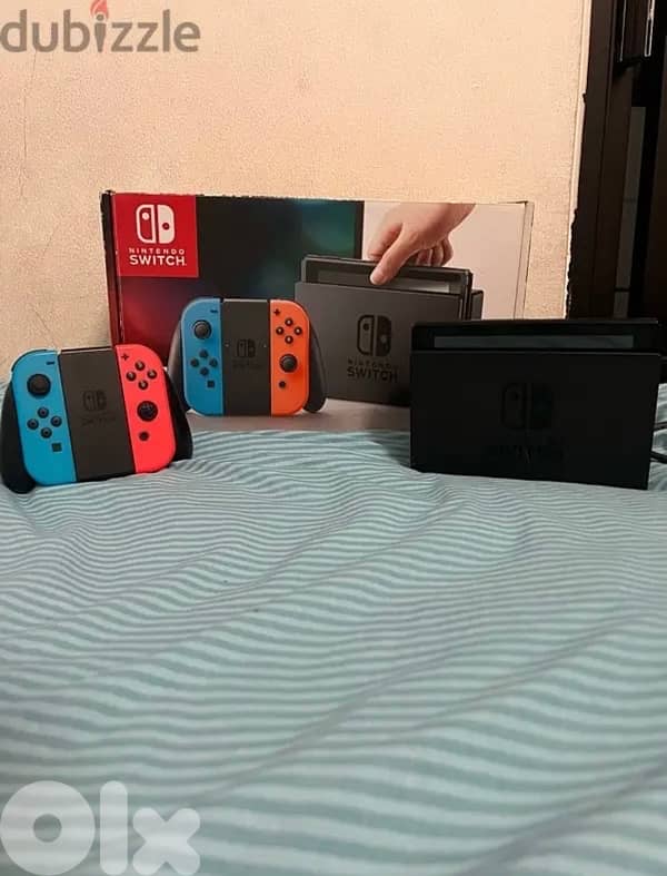 Nintendo switch (used like new) 0