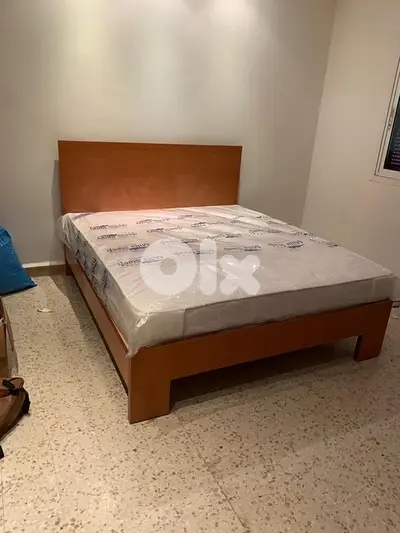 تخت مجوز مع فرشة جديدة من المعمل بافضل الاسعار